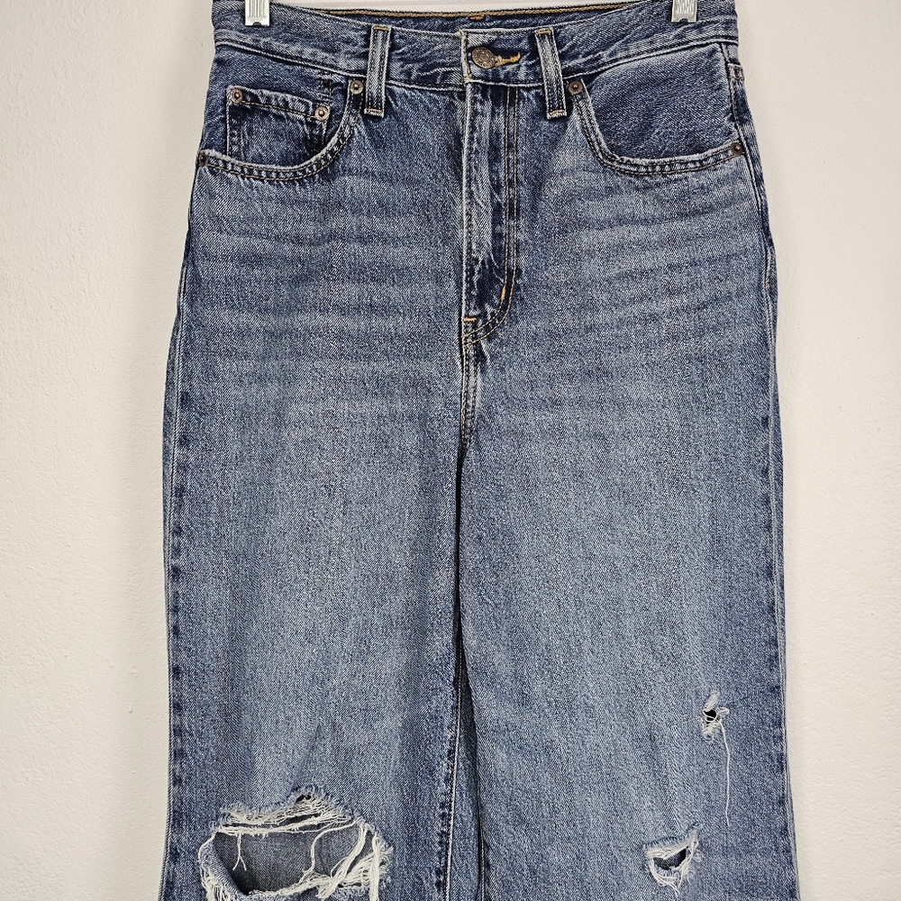 Levi's Premium High Loose Flare Jeans Distressed- Size 27 X 29 - Picture 3 of 12
